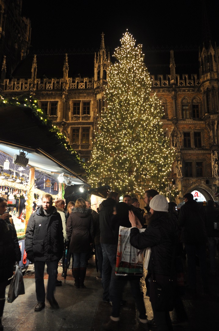 Monaco Di Baviera Mercatini Di Natale.Monaco Di Baviera La Citta Dei Mercatini Di Natale Collezionomiglia