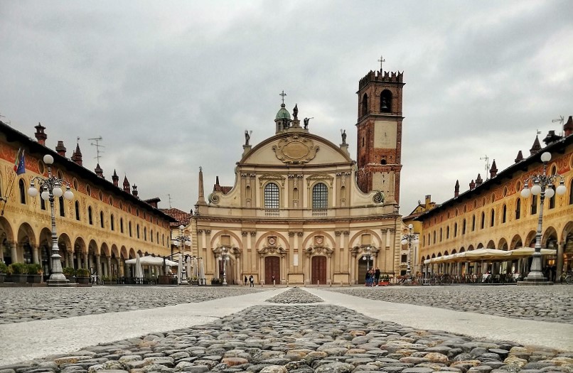 Vigevano: un piccolo gioiello alle porte di Milano.